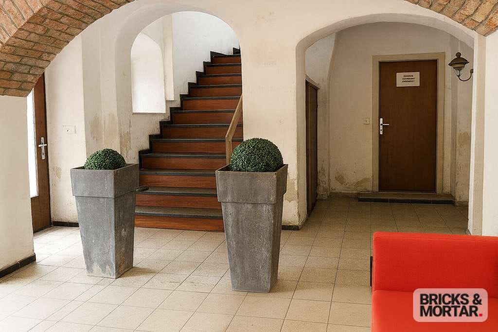 Immobilie in Kallmünz - Stadthaus in Kallmünz mit außergewöhnlichem Entwicklungspotenzial - Bild 1