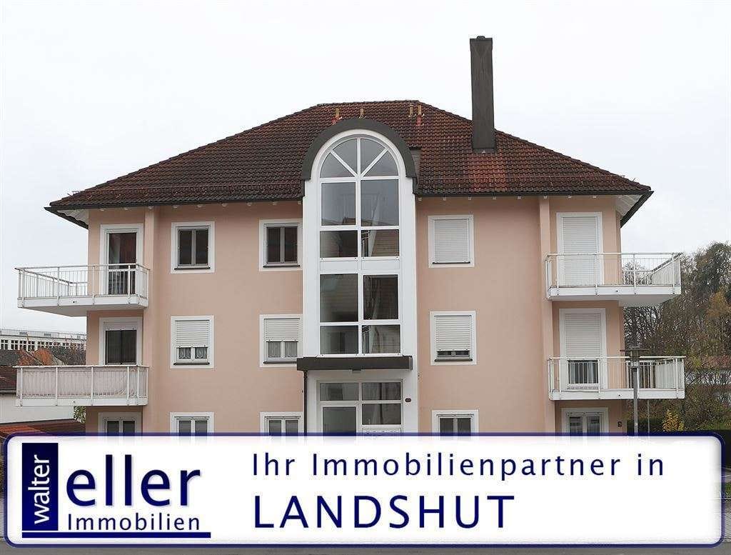Immobilie in Geisenhausen - 2-Zimmer Dachgeschosswohnung  in Geisenhausen, Zentrum - Bild 0