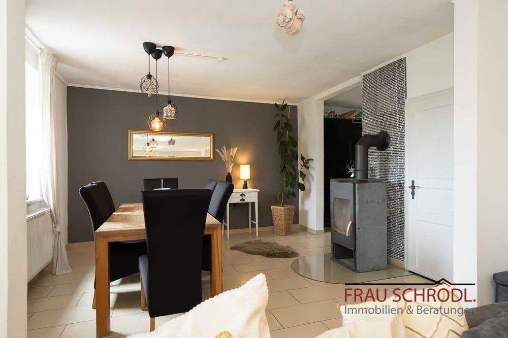 Immobilie in Mühlingen - Viel Platz, viel Geborgenheit - Ihr neues Familienzuhause mit Garten & Pool - Bild 2