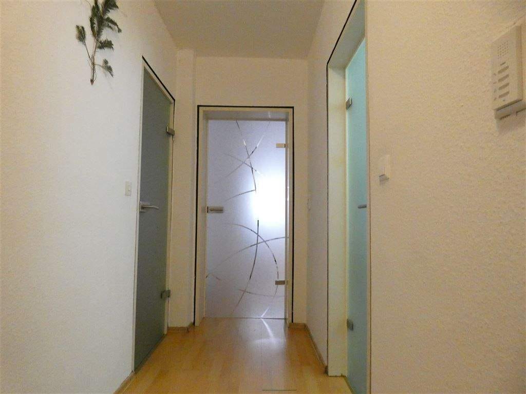 Immobilie in Stein - Zentrale Gelegenheit mit Potenzial - Charmante 1-Zimmer-Wohnung mit separater Küche im Herzen von Stein - Bild 2