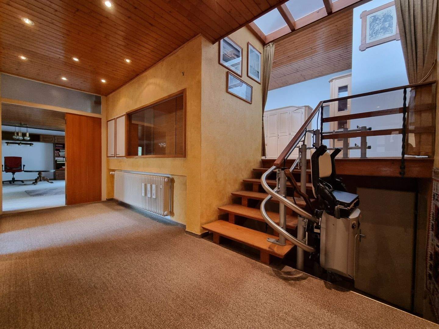 Immobilie in Treuchtlingen - Charmantes Einfamilienhaus mit Wintergarten, Sauna, offenem Büro und vielseitigem Kellerbereich - Bild 1