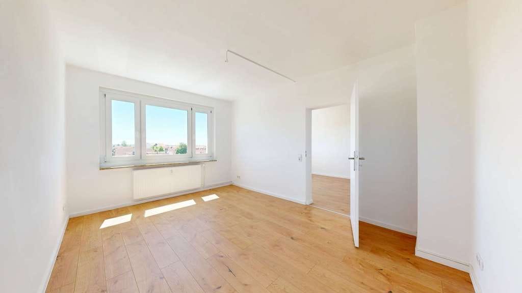 Immobilie in Kitzscher - Modernisierte 2-Zimmer-Dachgeschosswohnung | Bezugsfrei und sofort verfügbar - Bild 2