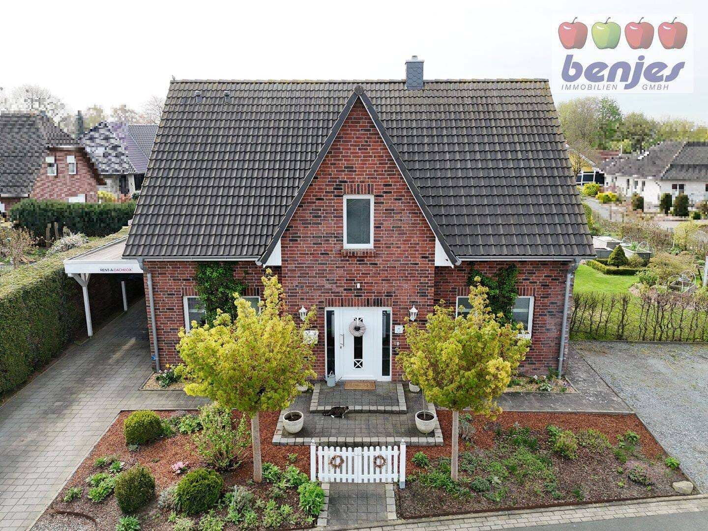 Immobilie in Affinghausen - Helles, energieeffizientes Rotklinkerhaus in ländlicher Idylle mit parkähnlicher Gartenanlage - Bild 0