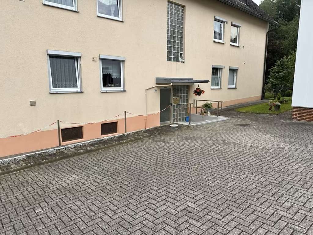 Immobilie in Arzberg - Eigentumswohnung , mit Garage, Stellplatz  und Garten in Arzberg zu verkaufen - Bild 0