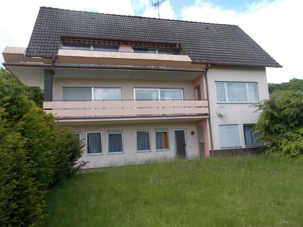 Immobilie in Ortenberg - Drei Wohnungen mit Fernblick in Ortenberg - Bild 3