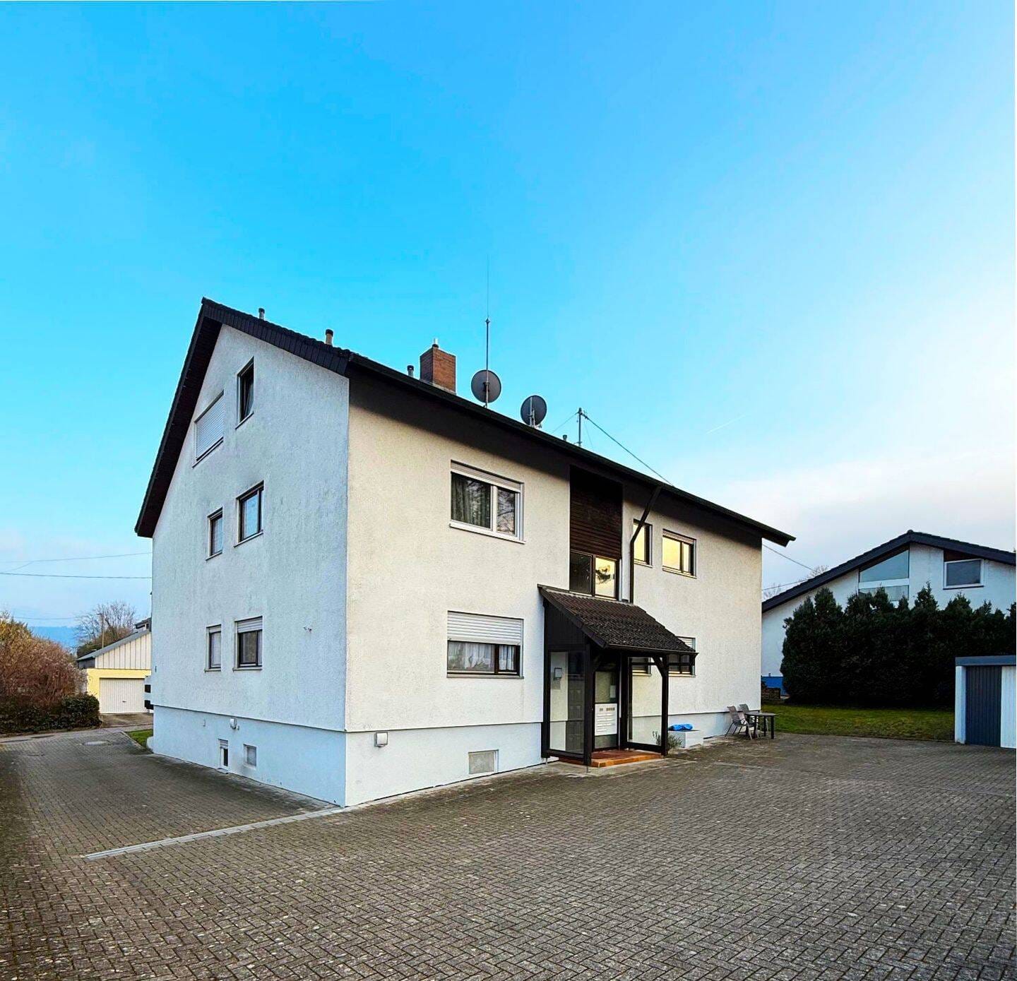 Immobilie in Heitersheim - Für Kapitalanleger geeignet - 4,13 % Rendite - Mehrfamilienhaus mit 7 Wohneinheiten in Heitersheim !  - Bild 0