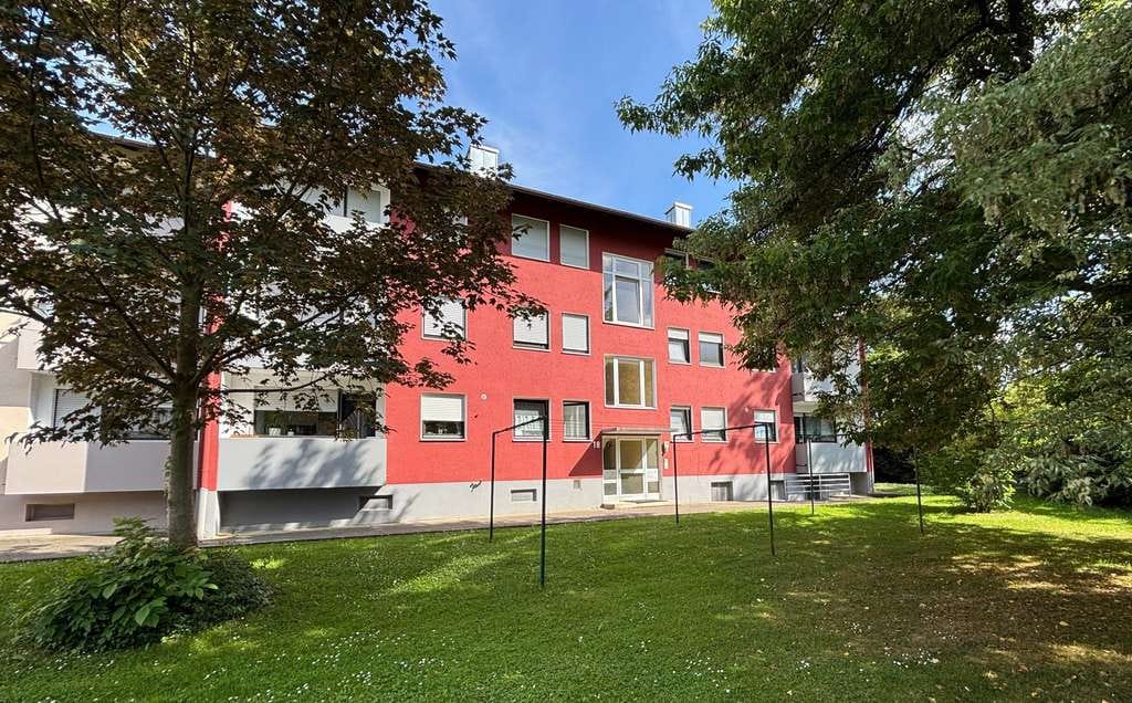 Immobilie in Kenzingen - Ein Zuhause zum Verlieben: Komfortable 3,5-Zimmer-Wohnung mit Platz und Grün in Kenzingen - Bild 0