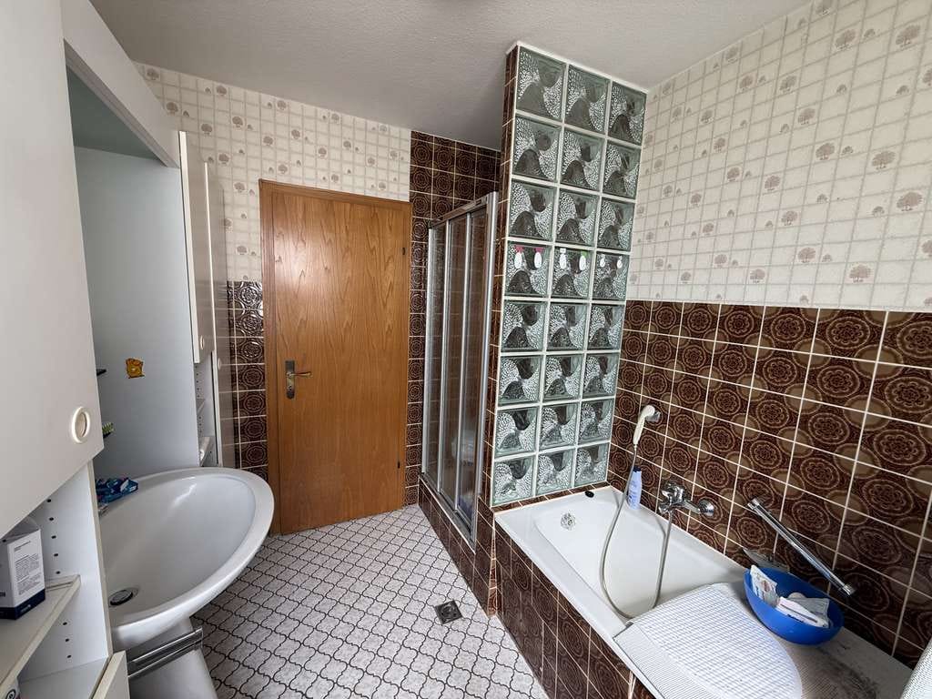 Immobilie in Wehretal - Großzügiges Mehrfamilienhaus in Wehretal Reichensachsen in top-Wohnlage - Bild 4