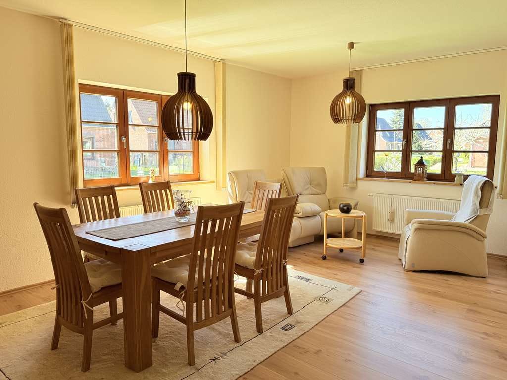 Immobilie in Wesselburen - Bungalow im Blockhausstil | Naturnah am Feldrand - Bild 2