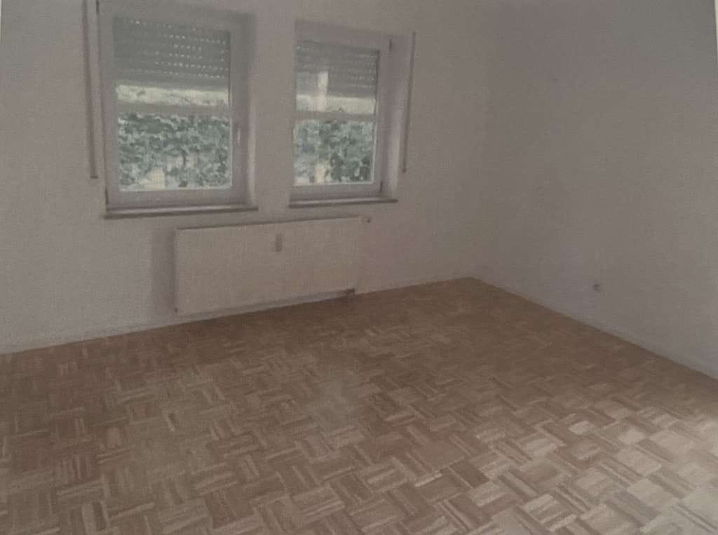 Immobilie in Gröbenzell - ** Vermietete Wohlfühloase ** 
3-Zimmer Erdgeschosswohnung mit Garten - Bild 2