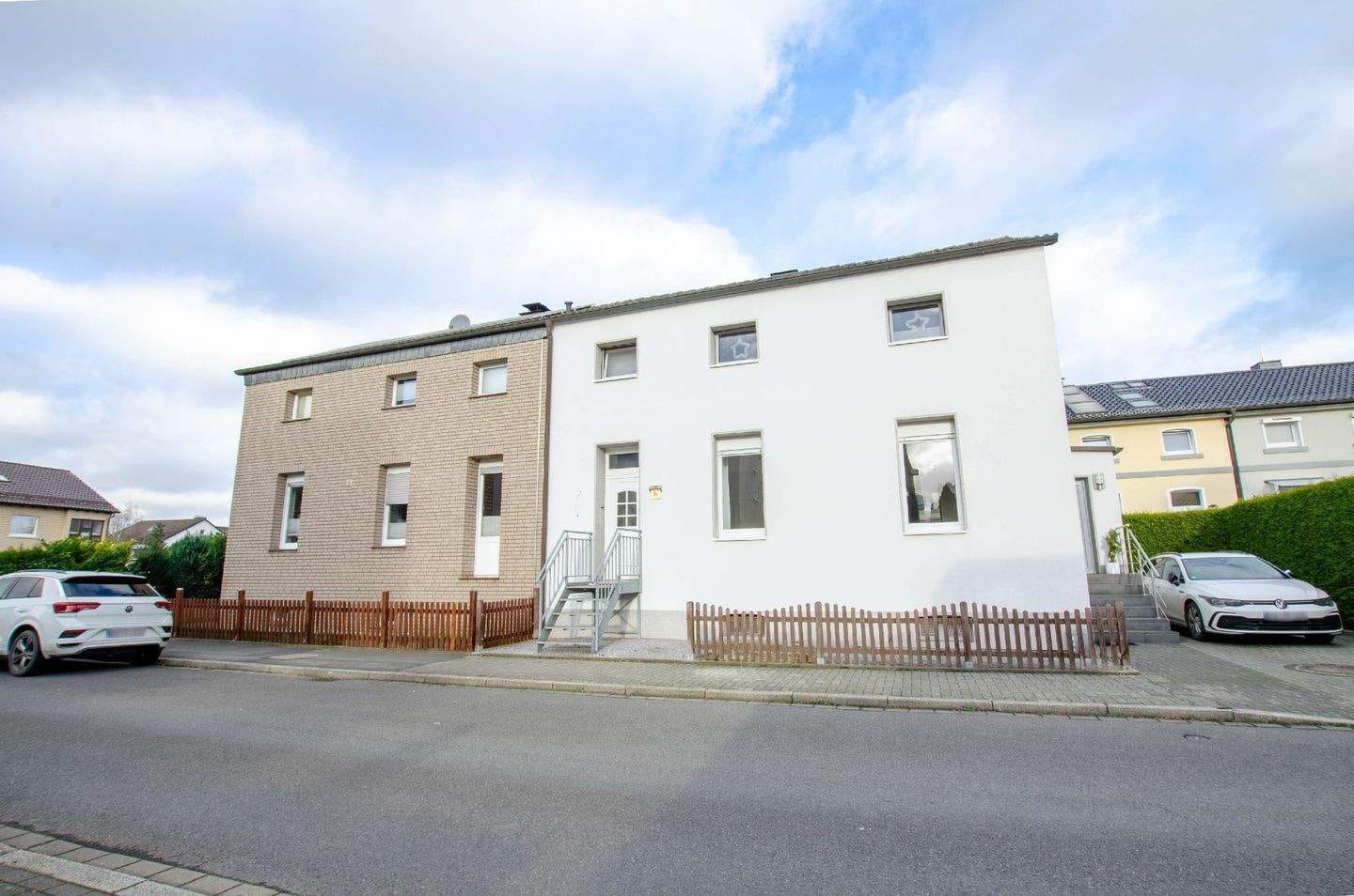 Immobilie in Unna - Zwei- bis Dreifamilienhaus mit Keller und Garten und Photovolthaik - Bild 1