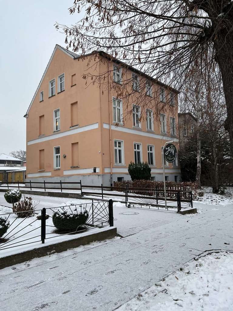 Immobilie in Malchin - Mitten in Malchin: Solides Wohnhaus mit Substanz und Perspektive - Bild 0