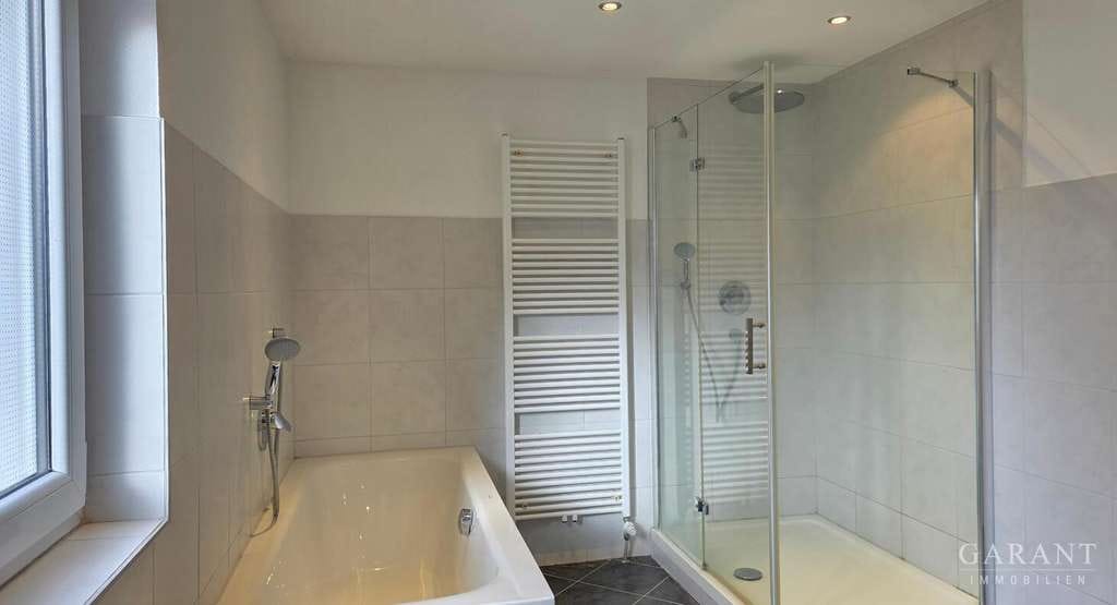 Immobilie in Gerstetten - ** Viel Haus fürs Geld **  Freistehendes Einfamilienhaus mit großem Grundstück - Bild 2