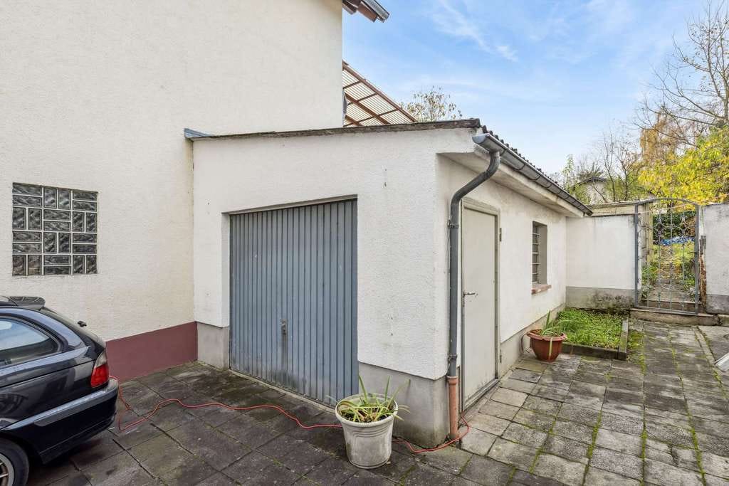 Immobilie in Elz - Großzügiges Einfamilienhaus vielseitig nutzbar - Bild 1
