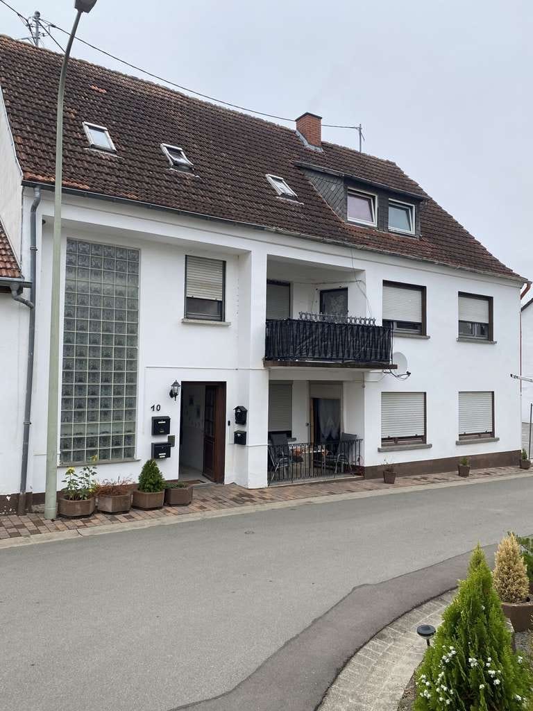 Immobilie in Ulmet - Dreifamilienhaus in ruhiger Seitenstraße - Bild 0