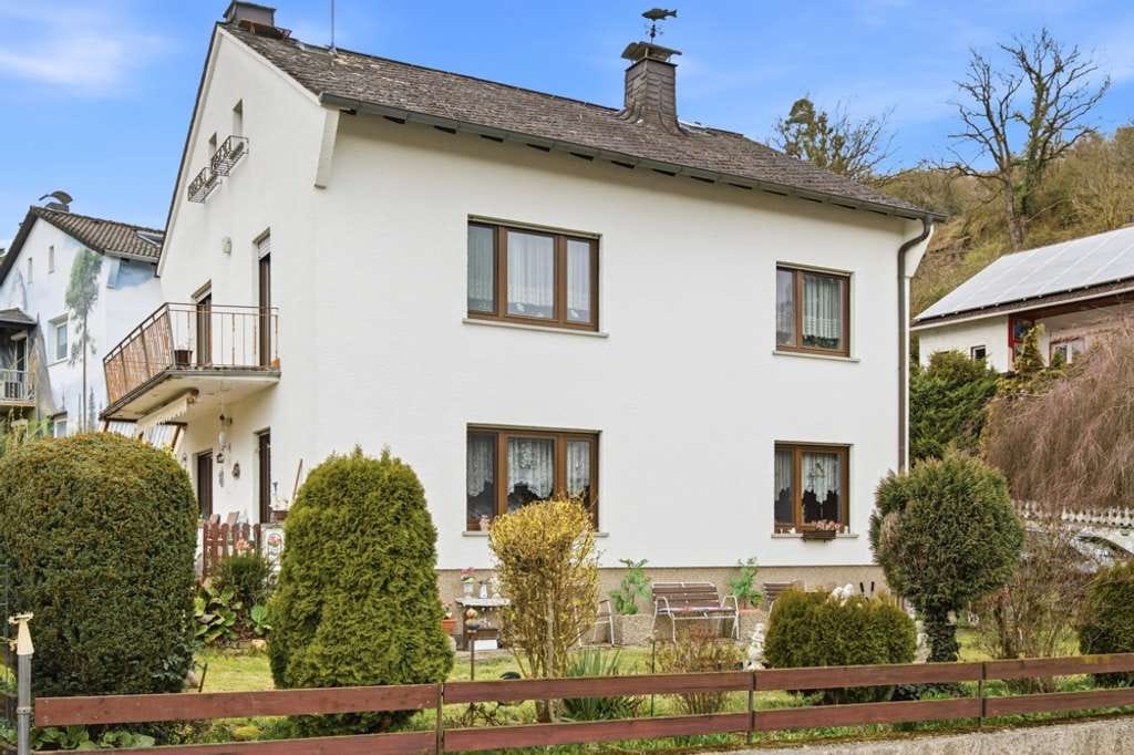 Immobilie in Schiesheim - ***Raum für mehr - Zweifamilienhaus mit Potential*** - Bild 1
