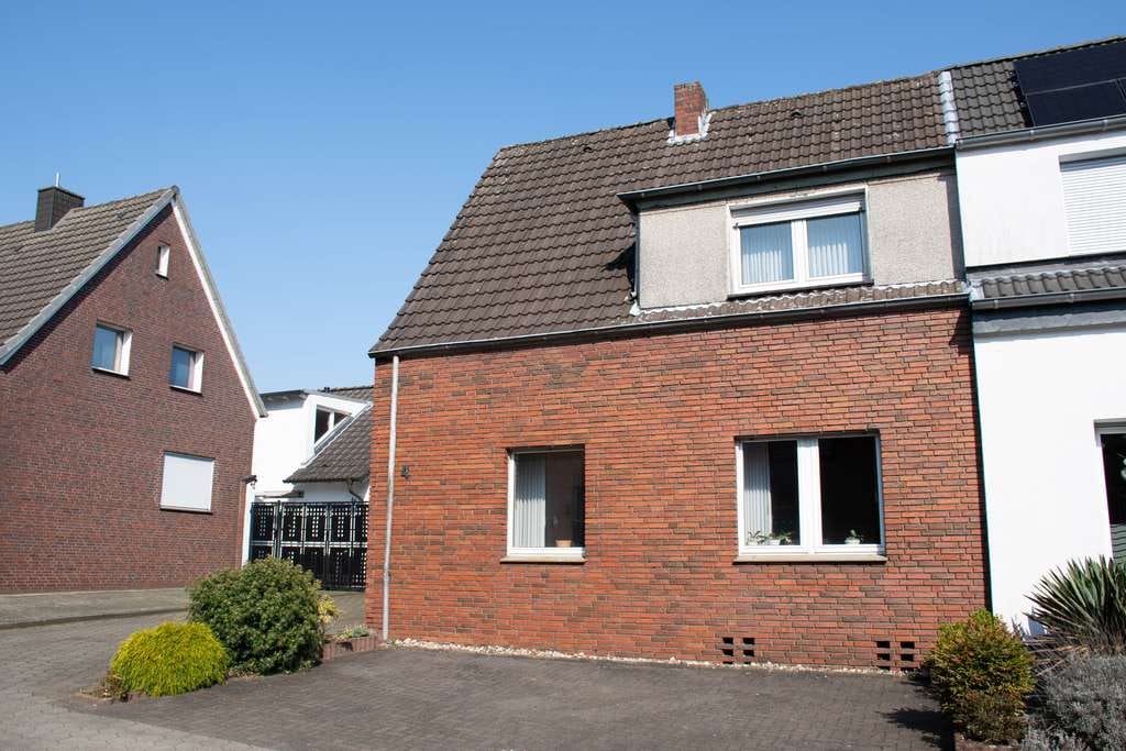 Immobilie in Haltern am See - HALTERN-STADT .... DHH für Handwerker in ruhiger Lage - Bild 1