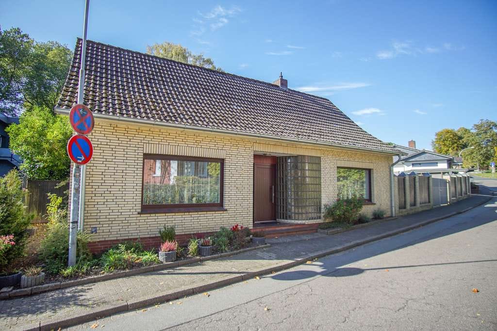 Immobilie in Kellinghusen - Nicht von der Stange - EFH mit kreativem Grundriss - Bild 2