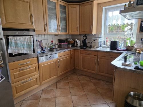 Immobilie in Wonfurt - Einfamilienhaus mit Garten und Doppelgarage in 97539 Wonfurt (ID 10681) - Bild 2
