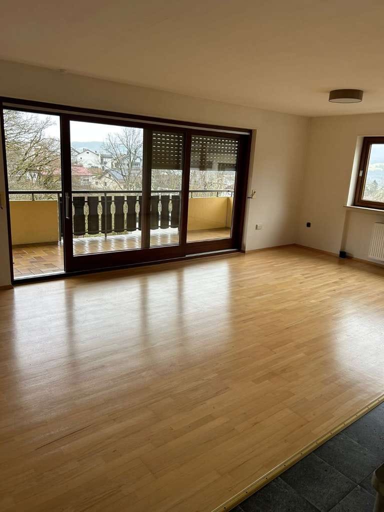 Immobilie in Haßmersheim - Viel Platz in einem großzügigen Mehrfamilienhaus in Haßmersheim - Bild 2