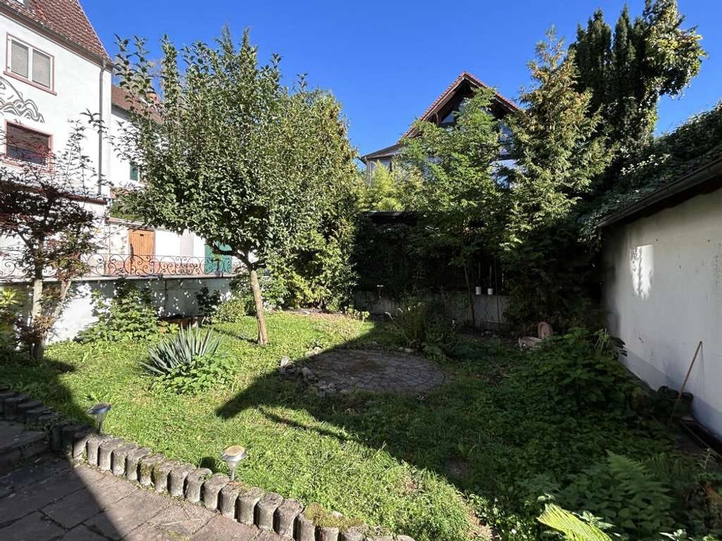 Immobilie in Obernburg am Main - Zentral wohnen, ruhig leben ... Charmantes Einfamilienhaus mit Garten! - Bild 4