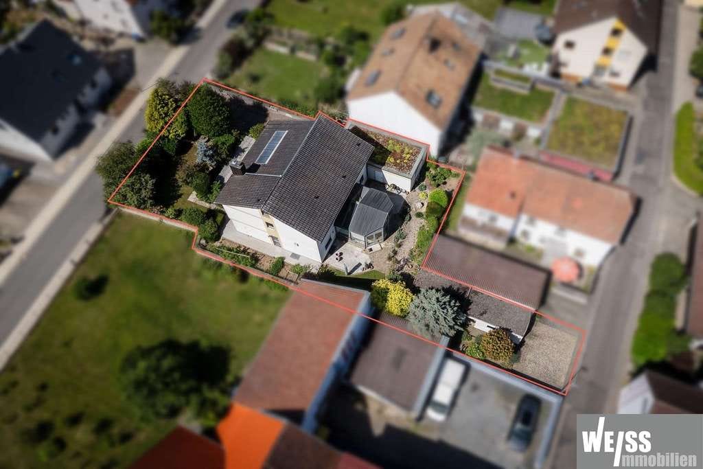 Immobilie in Geldersheim - Großzügiges, laufend instandgehaltenes Einfamilienhaus im Altdorf von Geldersheim - Bild 3