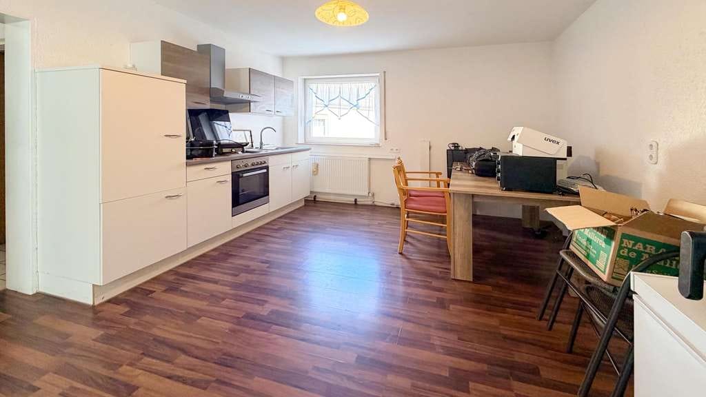 Immobilie in Lauterhofen - Großzügiges Zweifamilienhaus in Lauterhofen - Bild 2