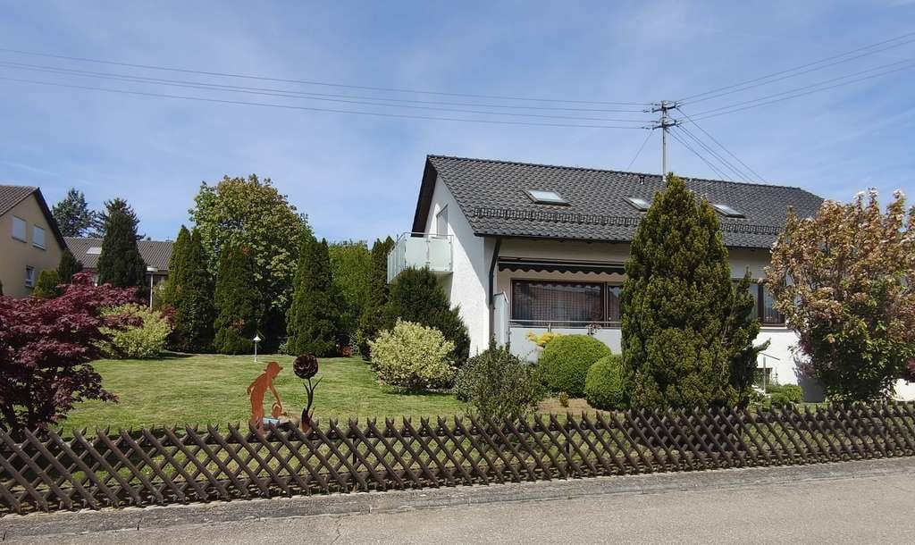 Immobilie in Bisingen - Großzügiges Einfamilienhaus mit 12 Zimmern in Bisingen - Bild 2