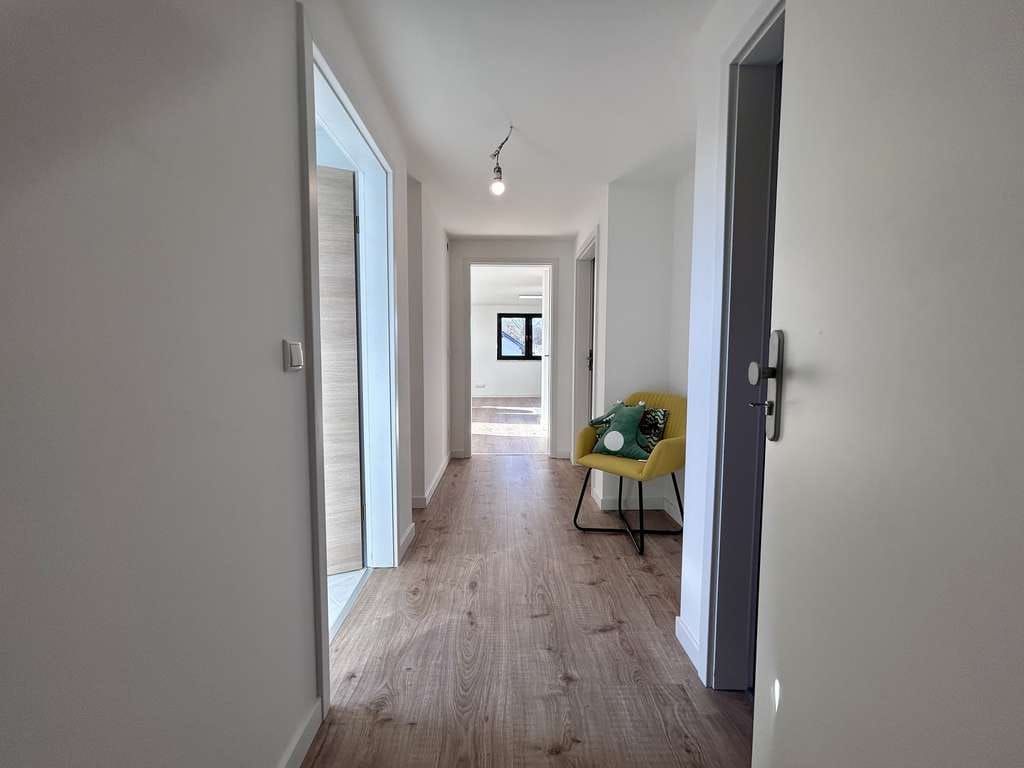 Immobilie in Fulda - Helles Dachgeschoss mit Gartenanteil – stilvolle 3-Zimmer Wohnung mit Weitblick in Fulda 79 m², F - Bild 2