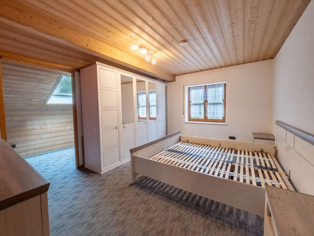Immobilie in Teising - Wohnen mit Gartenidylle & Bachlauf – 3-Zimmer-Wohnung mit Charme, Kamin & PV-Anlage - Bild 3