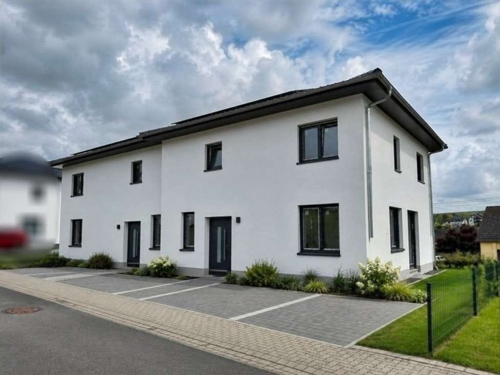 Immobilie in Bassenheim - Moderner Neubau mit Garten – Ihr neues Zuhause in Bassenheim - Bild 1