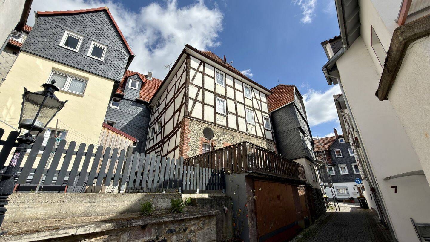 Immobilie in Homberg - Mehrfamilienhaus im Fachwerkstil als Kapitalanlage - KEINE KÄUFERPROVISION! - Bild 2