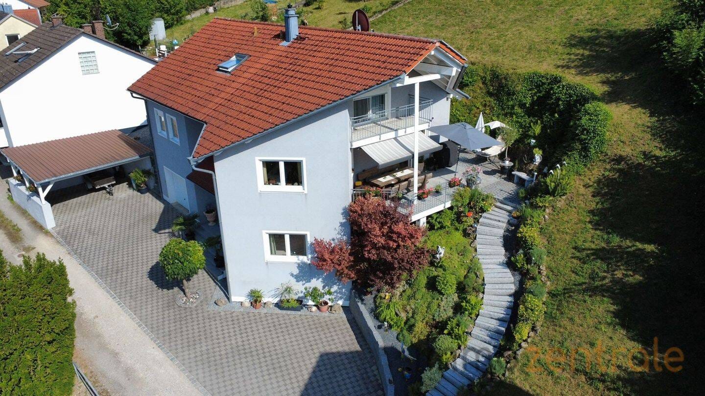 Immobilie in Altmannstein - "Mehr als ein Haus - ein echtes Zuhause" - Attraktives EFH mit ELW in Altmannstein - Bild 3