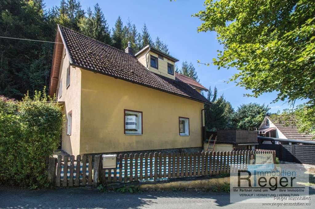 Immobilie in Gefrees - LÄNDLICHE IDYLLE? BITTESCHÖN.
Einfamilienhaus am Waldrand von Grünstein OT Gefrees zu verkaufen. - Bild 3