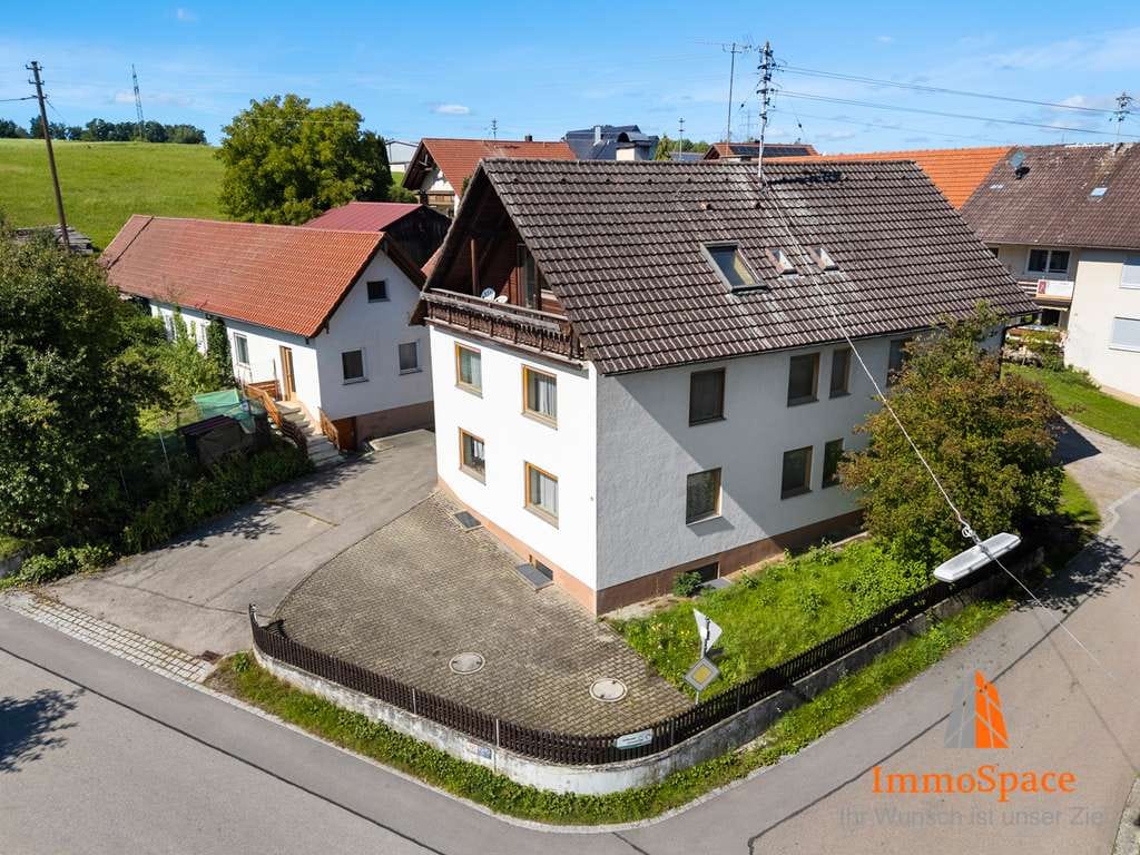 Immobilie in Aichen - *** GROßZÜGIGES ZWEIFAMILIENHAUS MIT GÄSTEHAUS/SCHREINEREI/GARAGEN UVM! *** - Bild 4
