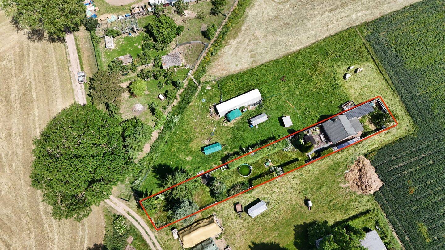 Immobilie in Nessetal - toller Garten mit massivem Gartenhaus und Terrasse  - Bild 0