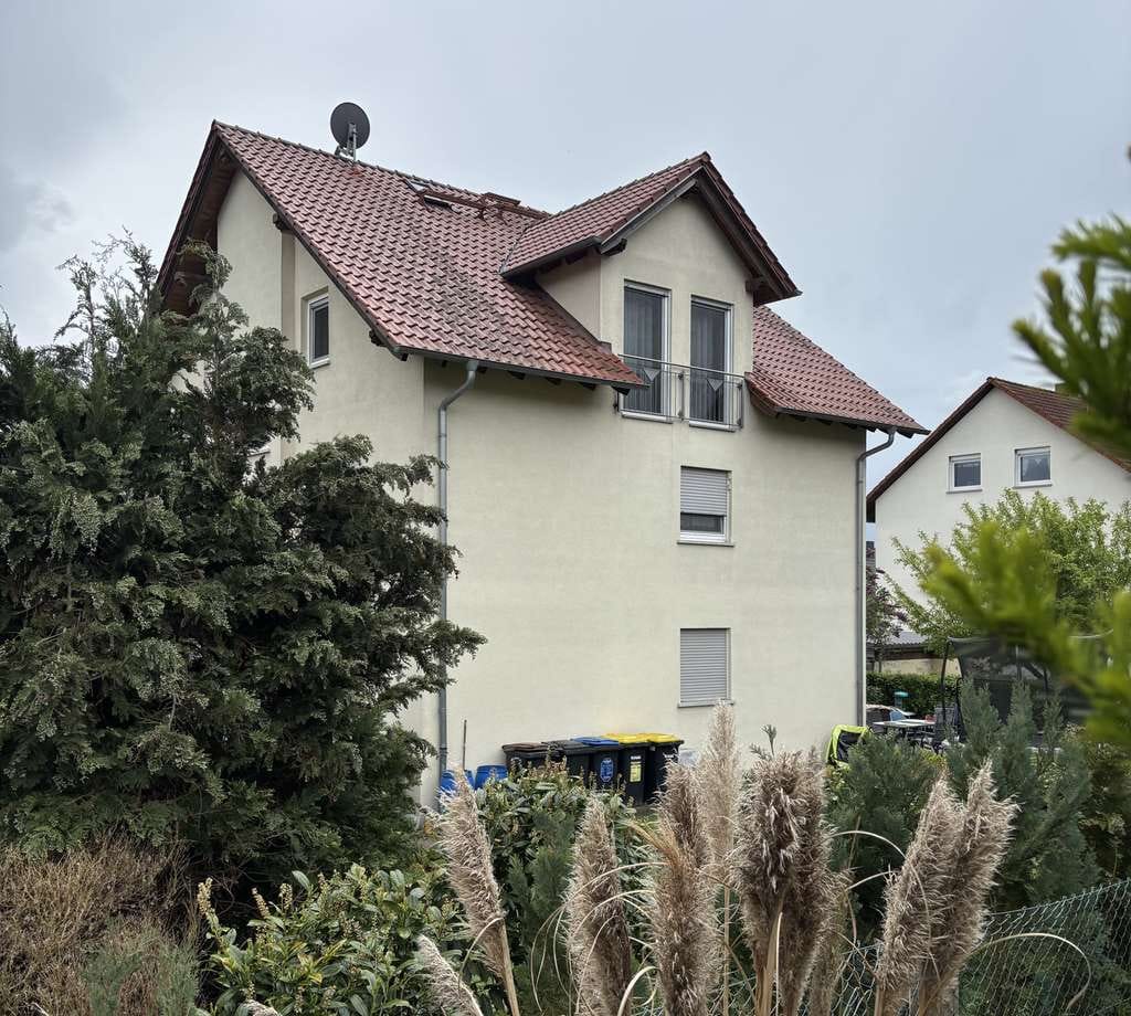 Immobilie in Petersberg - 3 Familienhaus, 2 Garagen, 1 Garten, Ruhe, Fernblick in Marbach - Bild 2