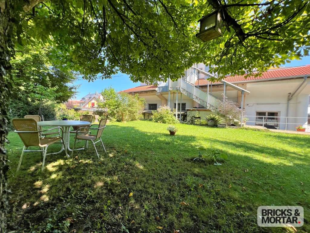Immobilie in Kaufbeuren - Wohntraum über den Dächern von
Neugablonz! 6 Zimmer + viel Platz + Dachterrasse +
Doppelgarage und - Bild 2
