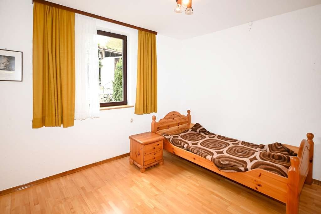 Immobilie in Helsa - Einfamilienhaus in Helsa! - Bild 3