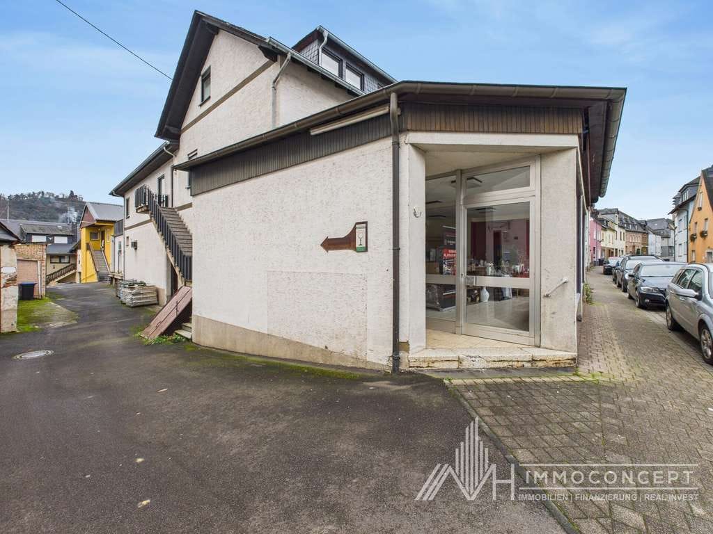 Immobilie in Kröv - Wohn- und Geschäftshaus | Lagerfläche | Ladenlokal | Wohnung modernisiert | 54536 Kröv - Bild 0
