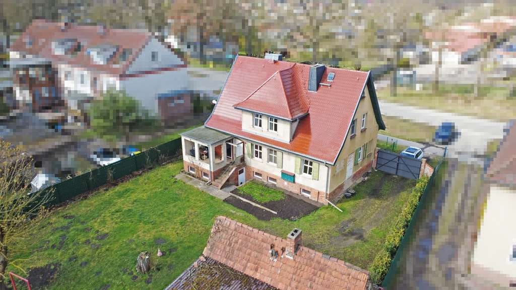 Immobilie in Nauen - *Diamante grezzo*nostalgische, überwiegend sanierte Stadtvilla und Raumwunder am Stadtrand* - Bild 0