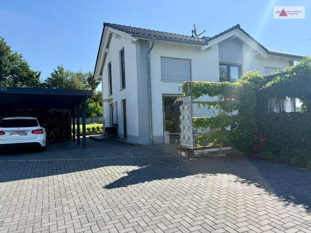 Immobilie in Jahnsdorf/Erzgebirge - Einfamilienhaus (2015) in Jahnsdorf/Leukersdorf mit Kamin, großer Terrasse & Carport nahe Chemnitz - Bild 4