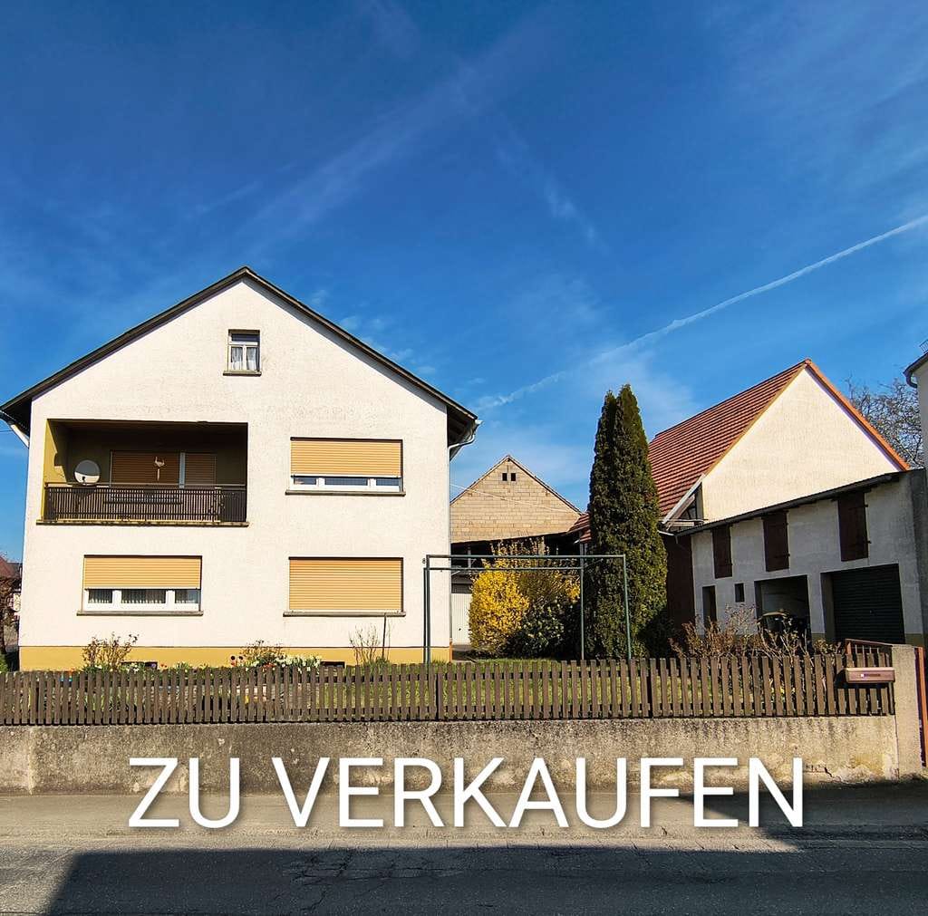Immobilie in Hüttenberg - Großzügiges Einfamilienhaus mit Garage, Scheune, Nebengebäuden + Garten in Hüttenberg - Bild 0
