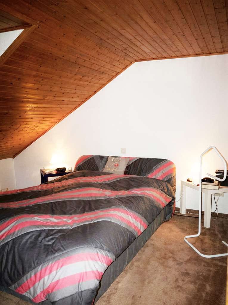 Immobilie in Aschaffenburg - Vermietete 2-Zimmer-Dachgeschosswohnung mit Balkon und Stellplatz - Bild 3