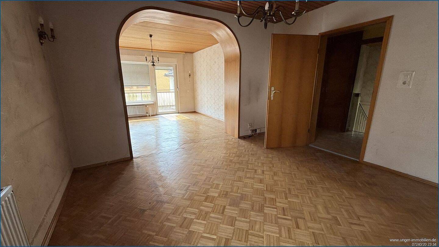 Immobilie in Pfinztal - 1-2 Familienhaus mit Garten, Hof und Garage! **provisionsfrei** - Bild 4