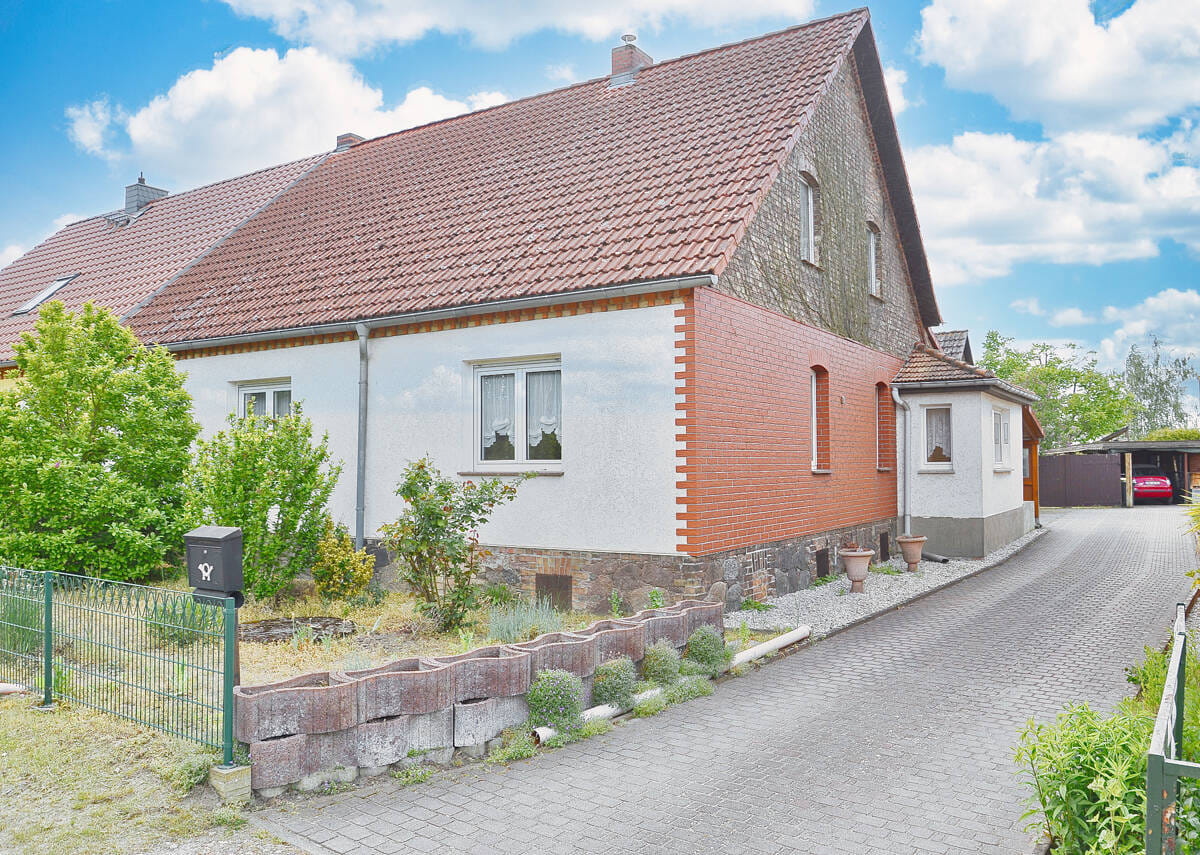 Immobilie in Müncheberg - Ihr neues zuHAUSe, großes Grundstück, Nebengebäude, viel Potential! JETZT LESEN! - Bild 0