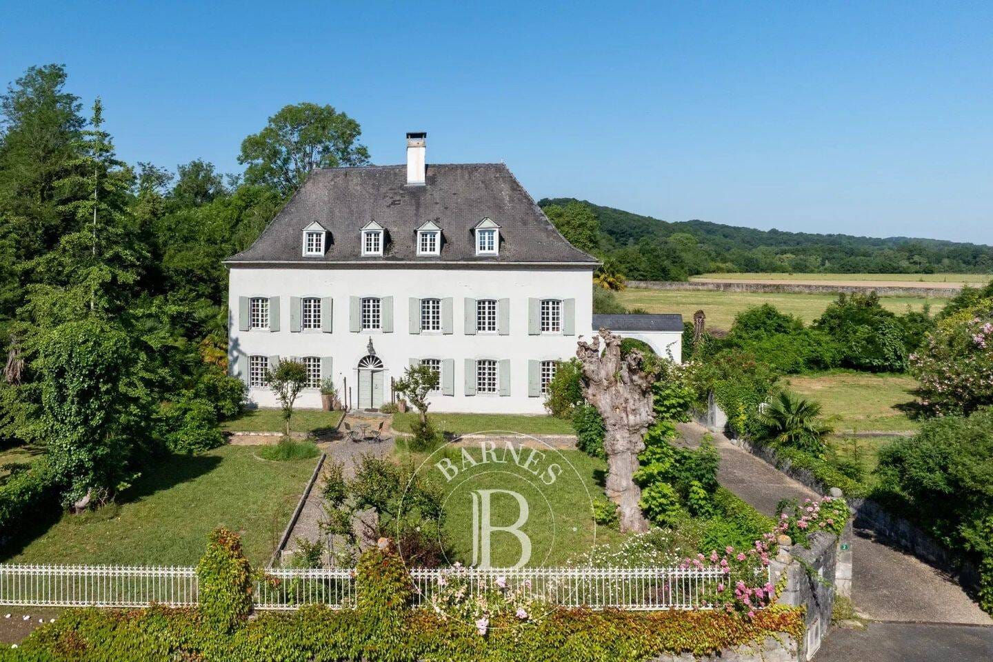 Immobilie in Erzhausen - Zwischen Navarrenx und Sauveterre-de-Béarn, Elegantes Herrenhaus mit Privat-Zugang zum Fluss - Bild 0