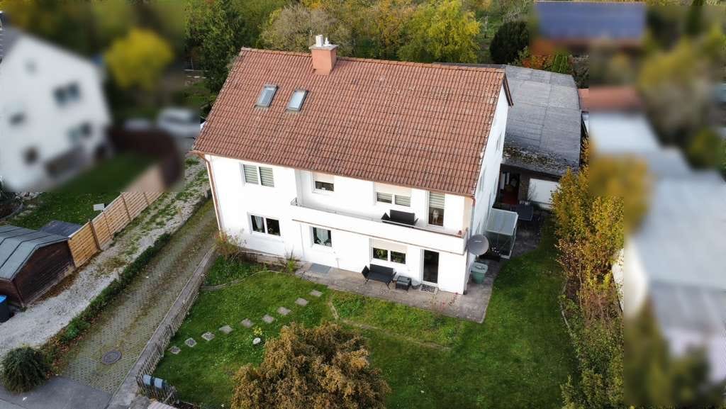 Immobilie in Klosterlechfeld - Zwei-Dreifamilienhaus mit großem Grund in super Lage! - Bild 1