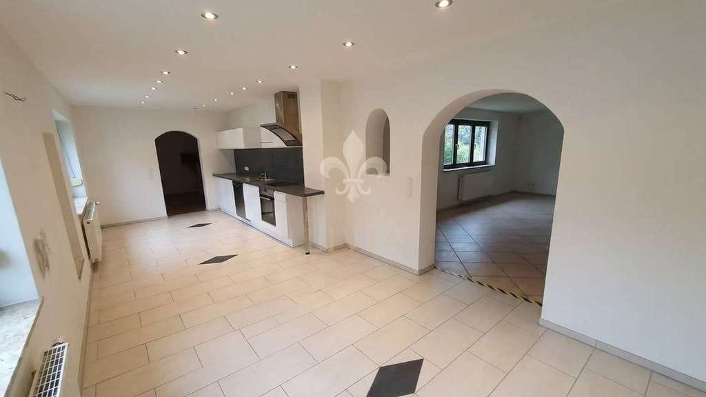 Immobilie in Mandelbachtal - Besonderes Zweifamilienhaus mit Charakter und Entwicklungspotenzial - Bild 4