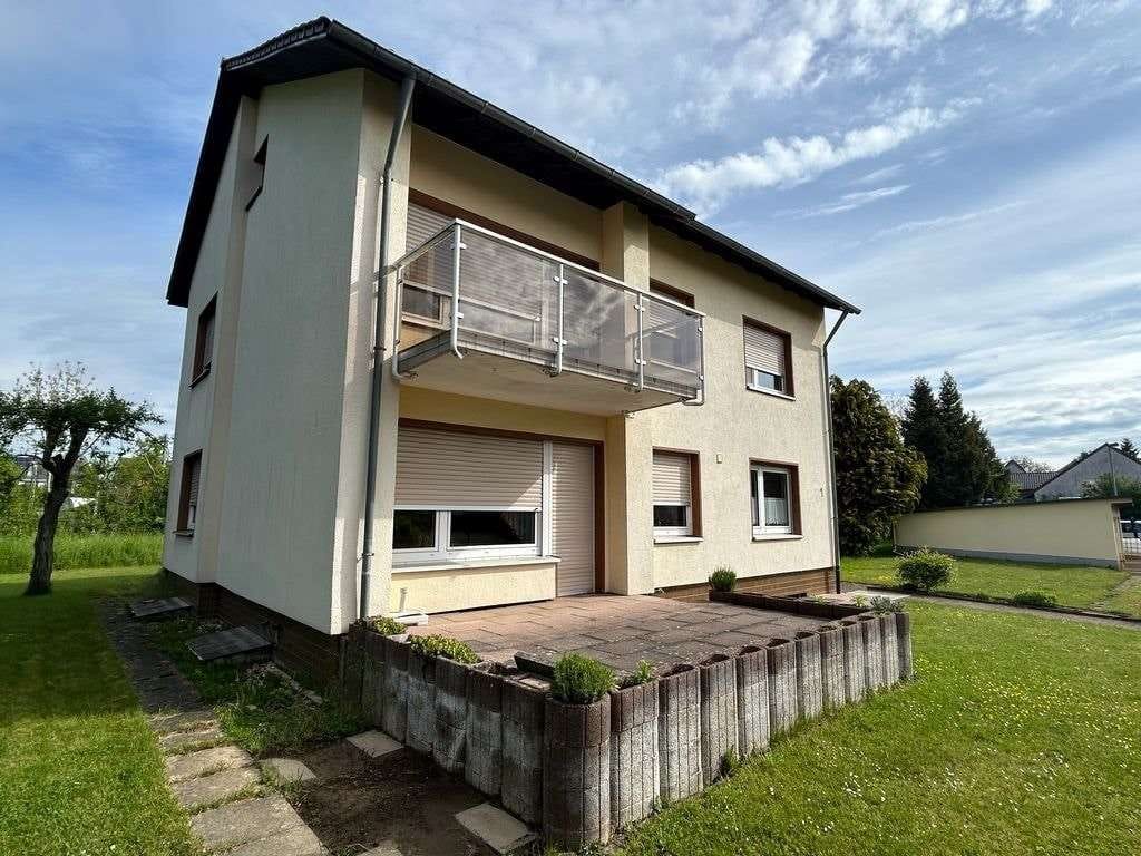 Immobilie in Rosenberg - Flexibles Wohnen  – Ein-/Zweifamilienhaus in attraktiver Lage von Rosenberg - Bild 2